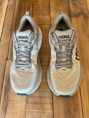 Hoka One One Bondi 8 2E Wide Shark Grey Running Shoes Size 10.5 2E (1127953 SHMS